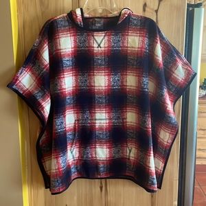 Eddie Bauer Hoodie Poncho Pullover
Kangaroo Pocket Fleece Top - sz XS/S‎